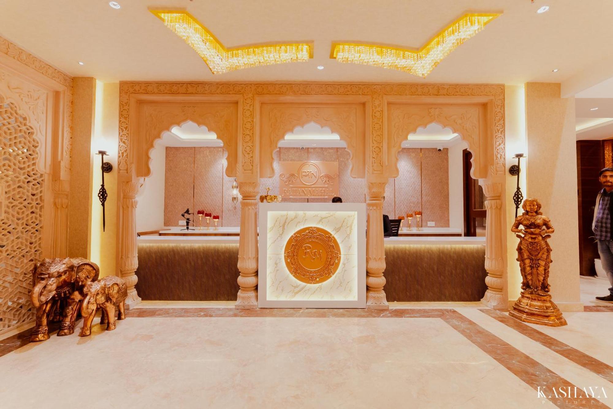 Hotel Ratan Mahal Datia 外观 照片