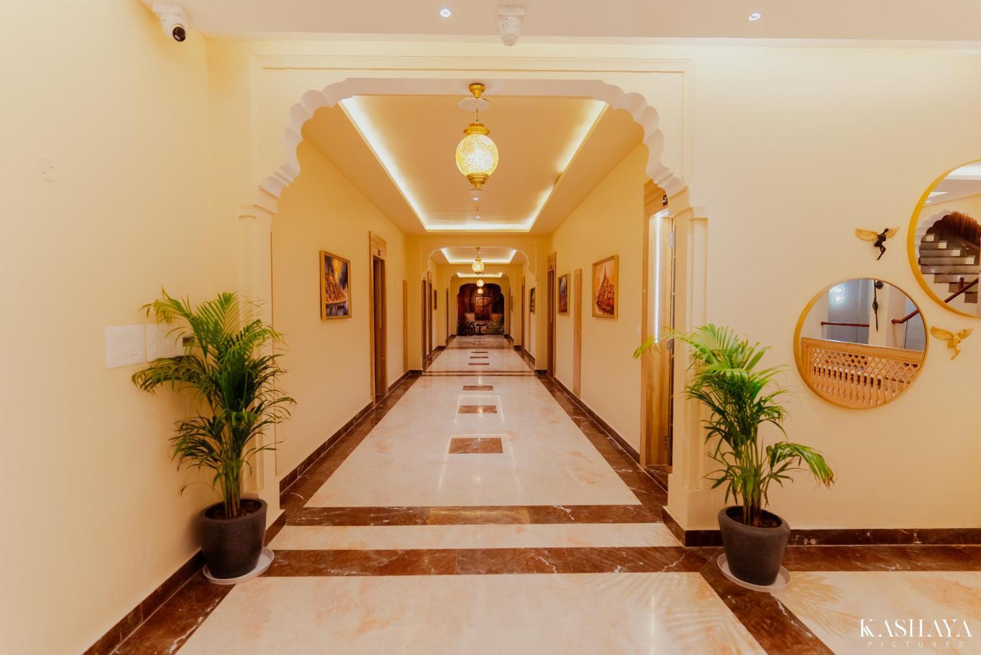 Hotel Ratan Mahal Datia 外观 照片